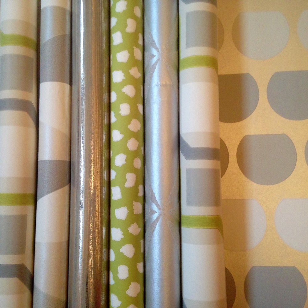 Wrapping with wallpaper
