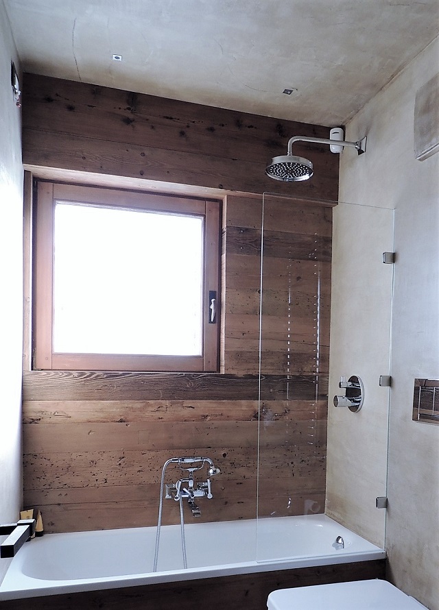wooden panelled bathroom