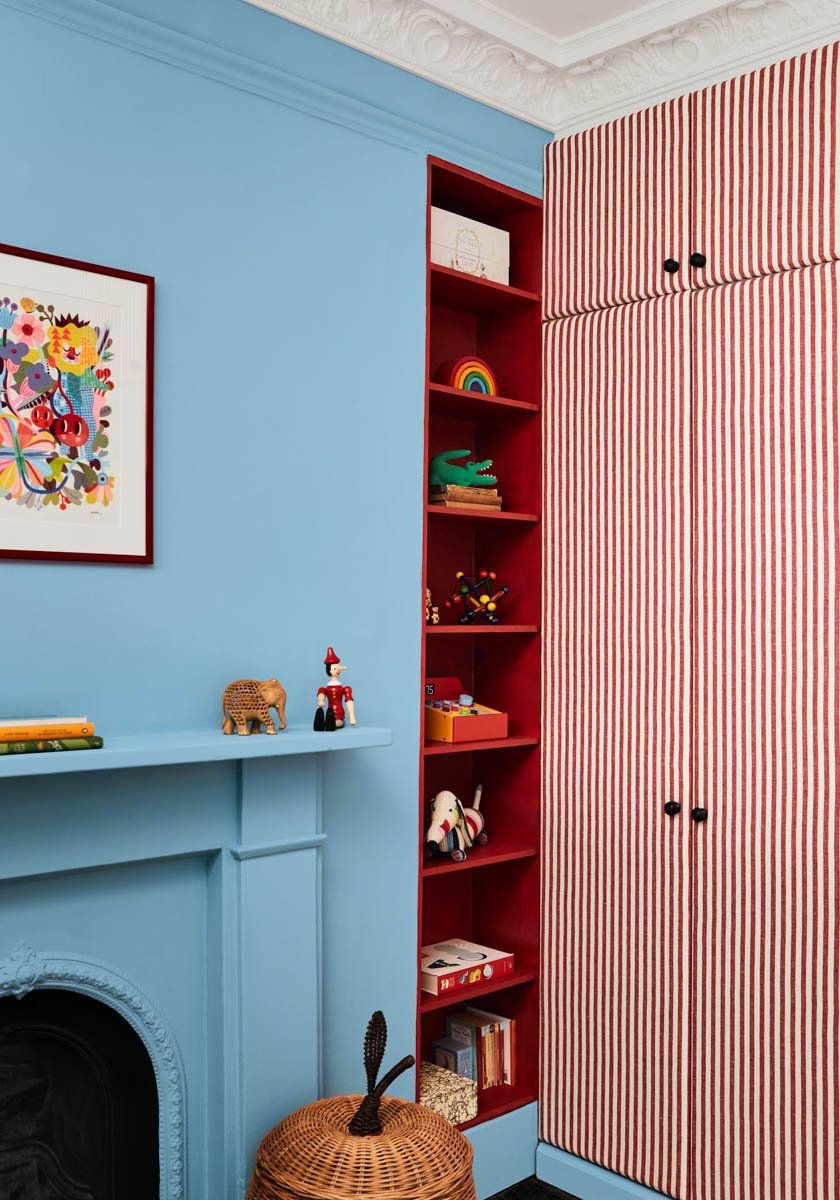 Red and pale blue interior 5